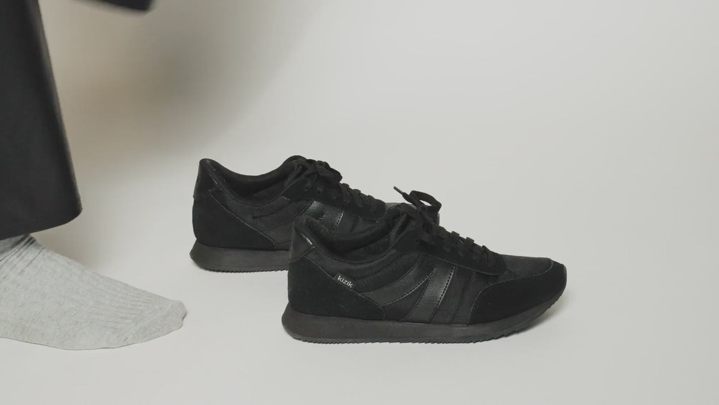 Women's Milan - Blackout